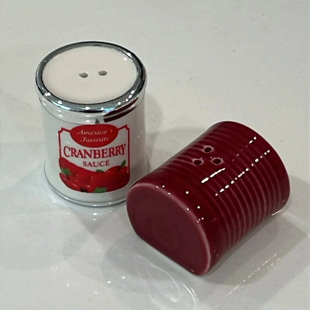 Cute. Mini CRANBERRY Salt & Pepper